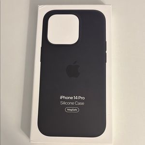 Apple iPhone 14 Pro Silicone Case - Black
